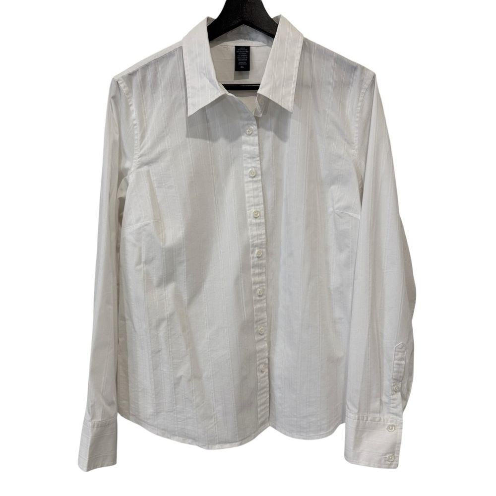 IZOD Women's White Collared Shirt size XL